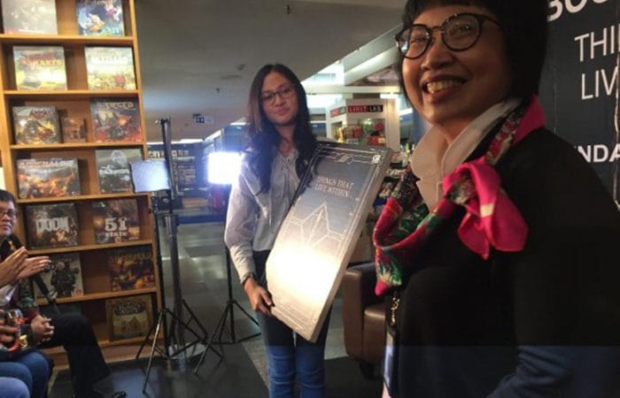 adinda penulis novel