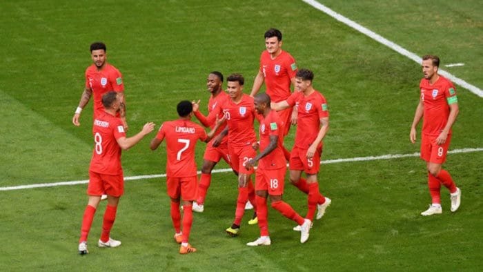 Timnas Inggris Rayakan Gol Usai Bobol Gawang Swedia Memastikan Lolos ke Semifinal