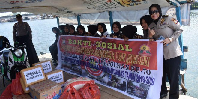 bakti sosial dalam rangka menyambut hari jadi Polwan Indonesia ke 70