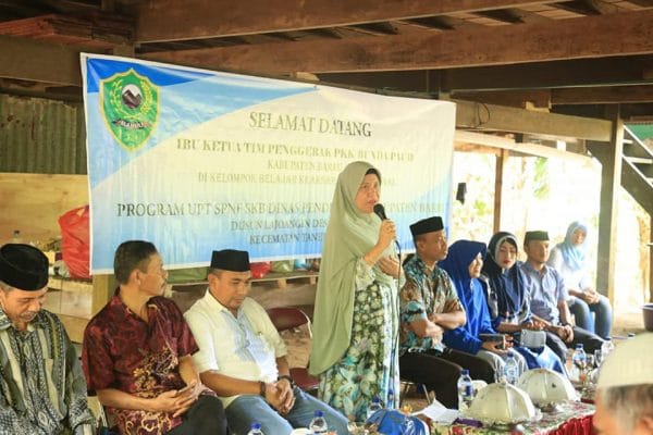Bunda PAUD Barru Resmikan Enam KB Keaksaran Fungsional.