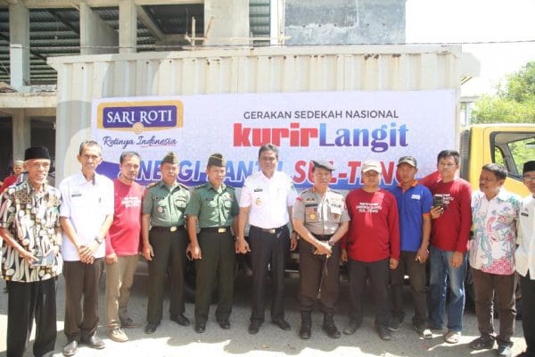 Kurir Langit Barru Bantu Korban Bencana Palu melalui Gerakan Sedekah Nasional, Rabu (03/10/18).