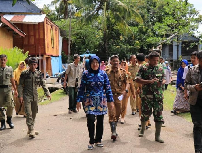 Hasnah Syam Sambangi Korban Angin Puting Beliung, Senin (28/1/2019).