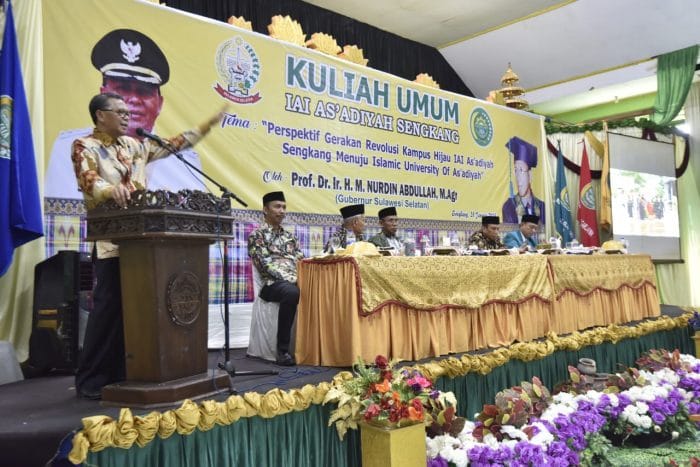 Nurdin Abdullah membawakan Kuliah Umum di Kampus IAI As'Adiyah Sengkang, Wajo, Senin (28/1/2019). (Foto: Dok. Humas)