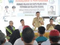 Sosialisasi dan Penyerahan Asuransi Nelayan di Tempat Pelelangan Ikan Kaili