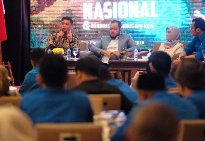 Bupati Gowa, saat Menjadi Narasumber Sharing Session “Kepemimpinan Millenial dalam Memajukan Daerah” pada Rapat Kerja Nasional (Rakernas) DPP KNPI 2018-2021 di Hotel Sari Pan Pacific, Jakarta, Sabtu, 29 Juni 2019