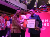 Humas Pemkot Makassar raih penghargaan di ajang Humas Sulsel Expo 2019.