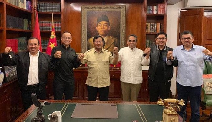 Prabowo Subianto bersama sekjen partai koalisi pendukung Prabowo-Sandi di Kertanegara IV, Jakarta Selatan, Jumat, 19 April 2019. Dok Istimewa