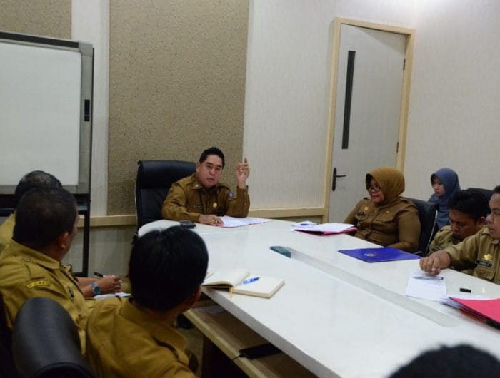 Sekretaris Daerah Provinsi Sulsel, Abdul Hayat Gani, rapat bersama Inspektorat dan Biro Aset.