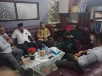 Jamaluddin M Syamsir bersilaturahmi dengan Rektor Universitas Muhammadiyah Bulukumba (UMB), Jumasse Basrah.