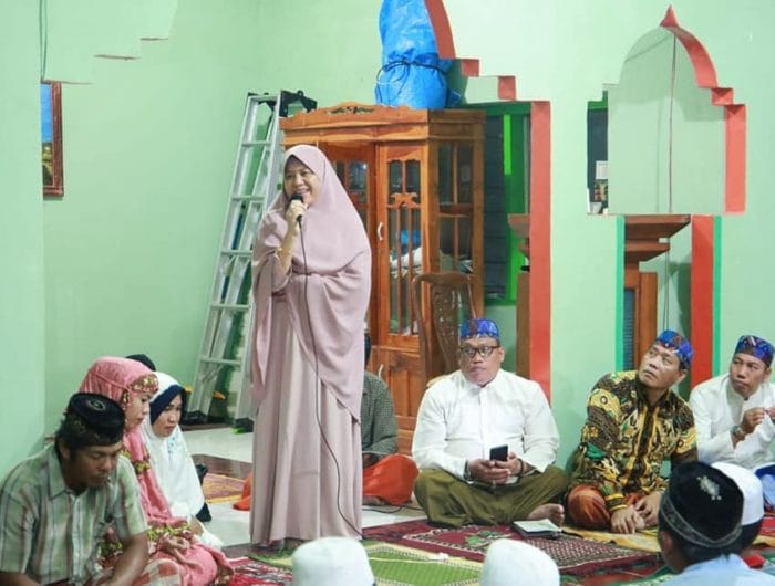 Hasnah Syam.