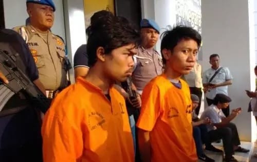 2 pelaku pemerkosaan terhadap anak di bawah umur (Foto: Okezone)