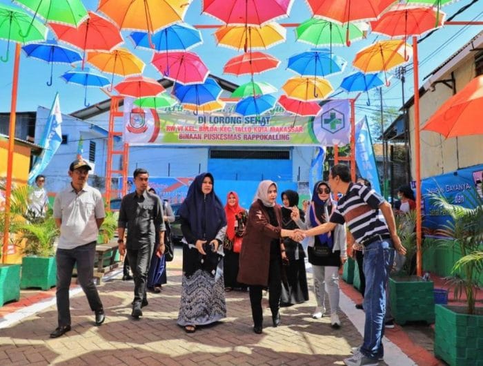 Pj Ketua TP PKK Kota Makassar Murni Djamaluddin Iqbal kembali meninjau persiapan Kelurahan Buloa, Kecamatan Tallo, Makassar.