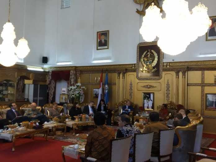 Gubernur Provinsi Sulawesi Selatan Prof HM Nurdin Abdullah menerima kunjungan Delegasi Uni Eropa (UE) dan sembilan Kedutaan Besar Negara Anggota UE