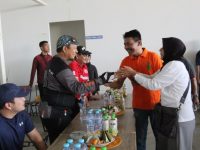 Minggu Sehat, Iqbal Suhaeb Bersama Masyarakat di Kecamatan Ujung Tanah