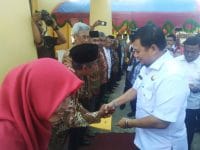 Pj Wali Kota Makassar Resmikan Kantor Kelurahan dan Beri Penghargaan ke 13 Ketua RW