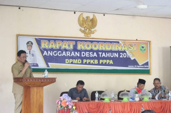 Rapat Koordinasi Anggaran Desa Tahun 2019 di Aula Kantor DPMD PPKB PPPA, Barru