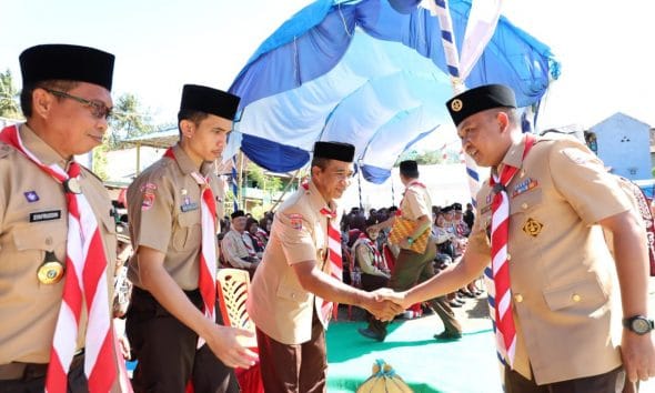 Bupati Bantaeng, DR Ilham Azikin meninjau lokasi perkemahan di Lapporo, Desa Bonto Karaeng, Kecamatan Sinoa, Kabupaten Bantaeng, Rabu (14/8/2019).