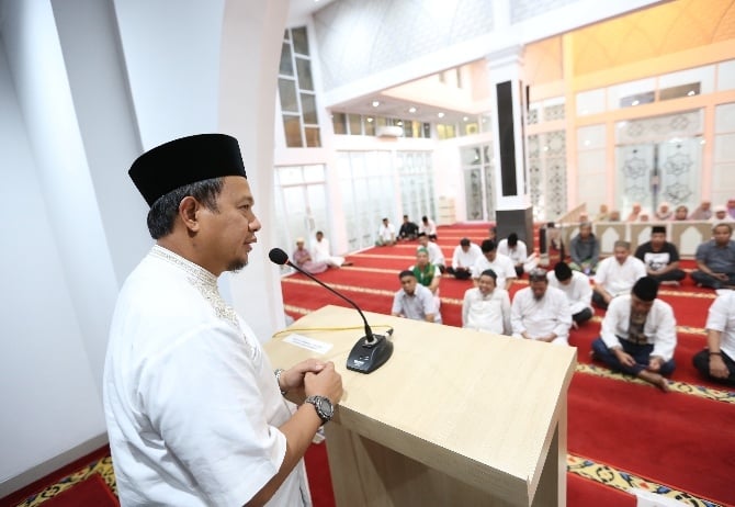 Program Rutin, Pemkot Makassar Salat Subuh Berjamaah Bersama Warga