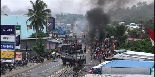Suasana Mencekam di Papua Barat Usai Pembakaran Gedung DPRD Manokwari