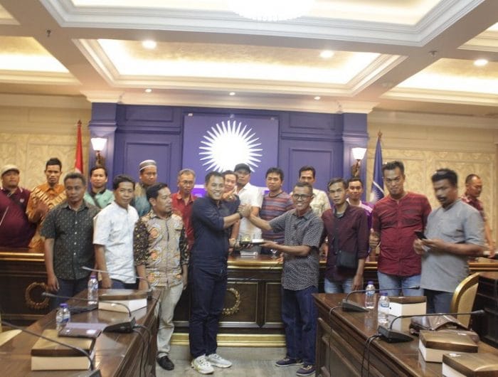 Anggota DPR RI Mitra Fakhruddin MB Terima Audiensi Puluhan Kepala Desa Asal Enrekang