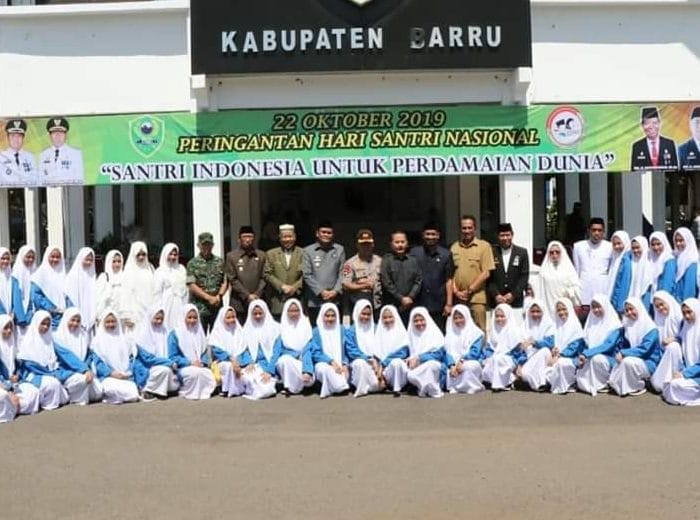 Pemkab Barru Gelar Upacara Hari Santri Nasional 2019