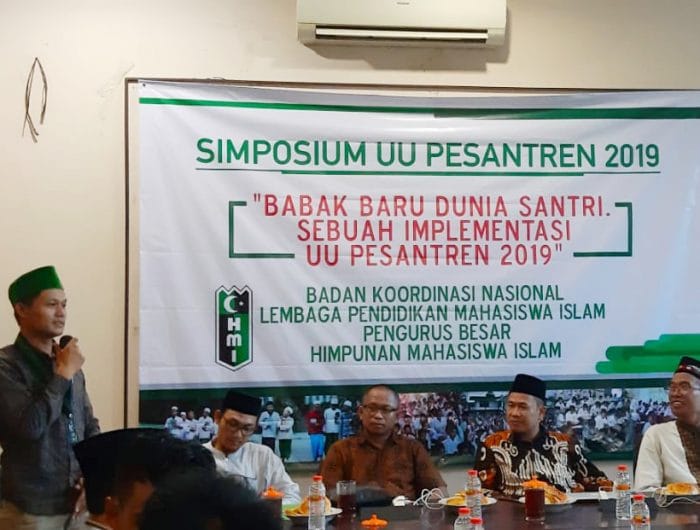 Simposium UU Pesantren oleh Bakornas Lapenmi PB HMI.