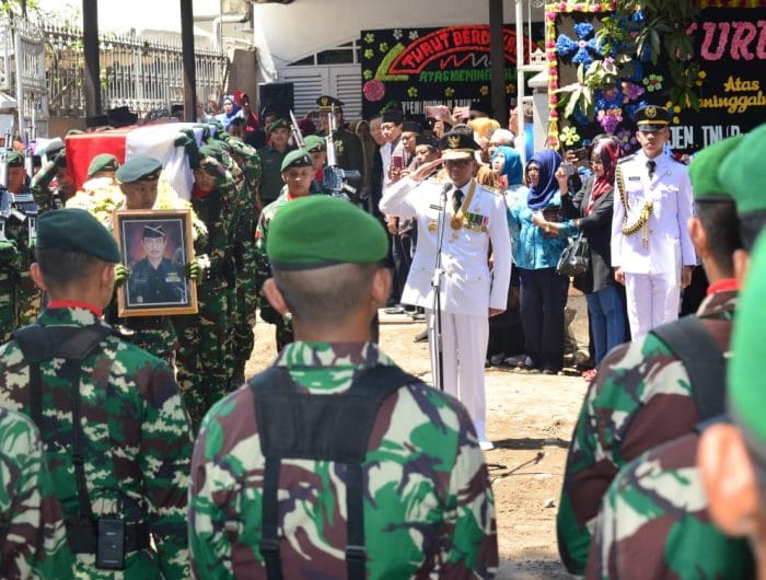 Gubernur Sulsel Pimpin Pelepasan Jenazah Almarhum Zainal Basri Palaguna
