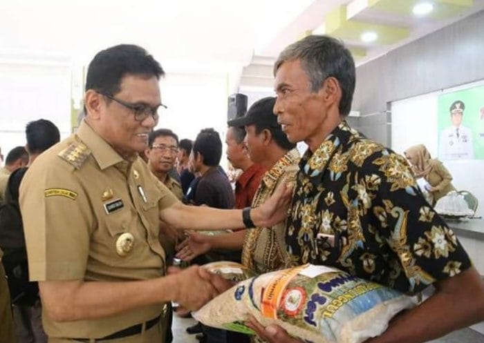Buka Acara Mappalili, Bupati Barru Hasil Pertanian Meningkat