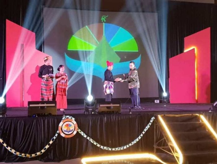 Pj Wali Kota Makassar Buka Festival Seni Budaya Sulawesi di Bandung