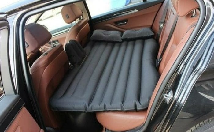 Ilustrasi Kasur Mobil