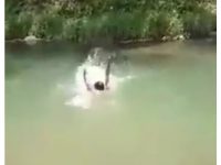 Screenshot video bocah yang tenggelam di kabupaten gowa.