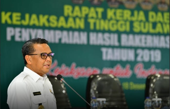 sambuatan pada acara Rapat Kerja Daerah Kejaksaan Tinggi Sulsel di Kantor Kejati, Rabu, 18 Desember 2019,