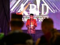Gubernur Sulsel Hadiri KPID Award 2019