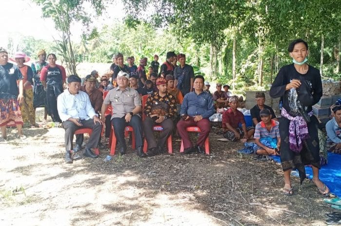 Hadiri Acara Ngaben Mantan Kepala Desa Solo, Ini Pesan Irwan Bachri