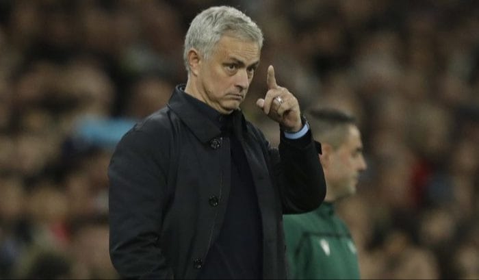 Baru Dua Bulan Melatih, Mourinho Sudah Tidak Disenangi Pemain Tottenham
