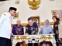 ADB - Pemprov Sulsel Jajaki Kerjasama Pembangunan Perumahan dan Air Bersih