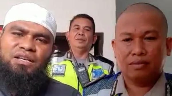 Ditilang Tak Pakai Helm, Imam Masjid di Makassar Viral Dihukum Hafalan Alquran