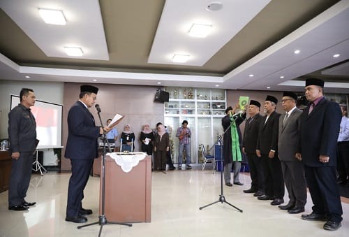 Pj Wali Kota Makassar, Iqbal Suhaeb Lantik Direksi PDAM Kota Makassar.