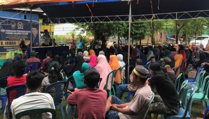 Akhir Pekan, H Irwan Sapa Masyarakat Pangkep Melalui Sosialisasi Perda