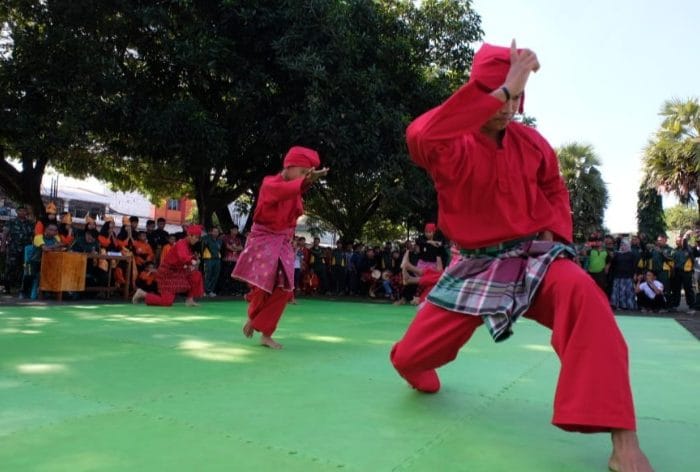 Pembukaan Pertandingan Pencak Silat dalam rangka Komsos Kreatif Kodim 1409 Gowa di Lapangan Makodim 1409 Gowa, Kamis (12/3/2020).