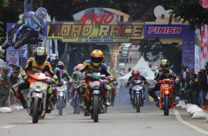Ratusan Rider Ramaikan Road Race A'Kio di Sirkuit Kota Bunga Malino