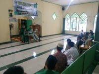 Mahasiswa KKN UIN Alauddin Gelar Pelatihan Imam Masjid di Palampang Bulukumba