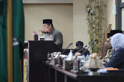 Paripurna DPRD Makassar Bahas Pansus Rumah Kumuh