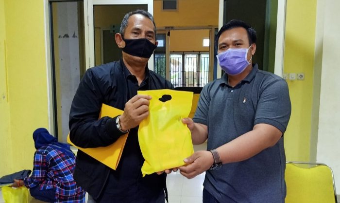 Golkar Sulsel Galakkan Aksi Kemanusian Bagikan APD di 1000 Titik