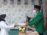 Pelantikan Dr. Suharni sebagai Dekan FKM UMI. (Ist)