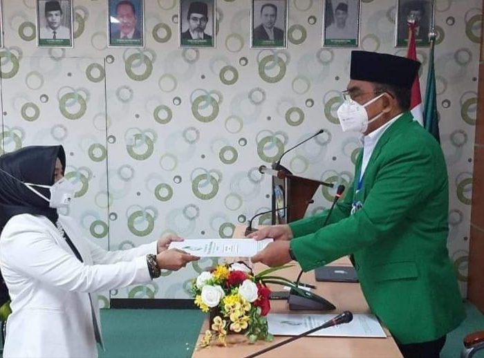 Pelantikan Dr. Suharni sebagai Dekan FKM UMI. (Ist)