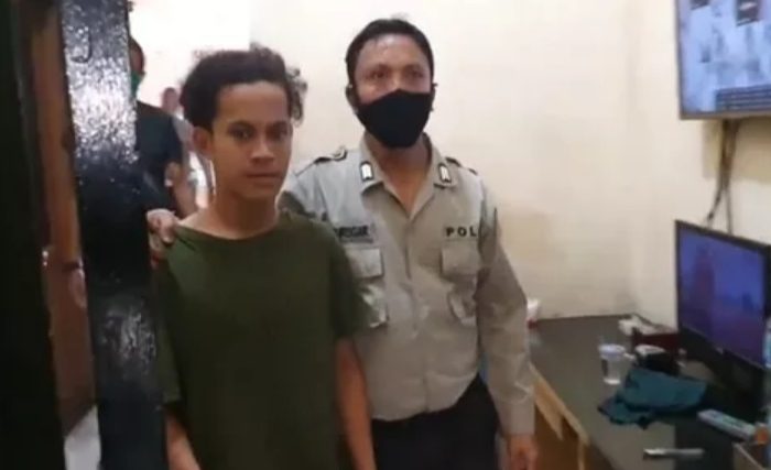 YouTuber asal Kota Medan, Sumatera Utara akhirnya ditetapkan sebagai tersangka atas kasus dugaan penistaan agama