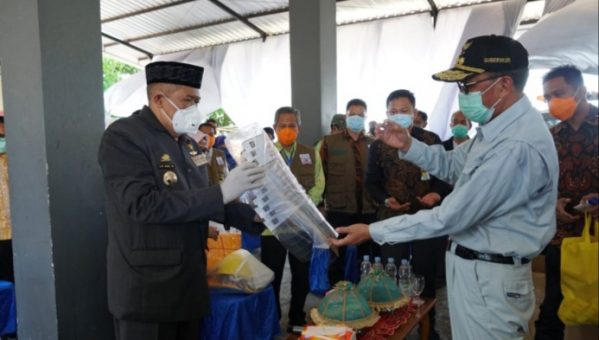 Gubernur Sulawesi Selatan HM Nurdin Abdullah melakukan kunjungan kerja di Kabupaten Bulukumba