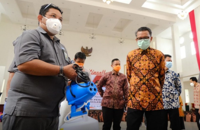 PT Sucofindo Serahkan Alat Semprot Elektrik Penanganan Covid-19 Sulsel