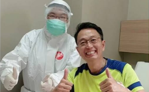 Pakar finansial dan motivator Tung Desem Waringin menjalani perawatan di rumah sakit karena positif Covid-19. (Foto: Istimewa).
